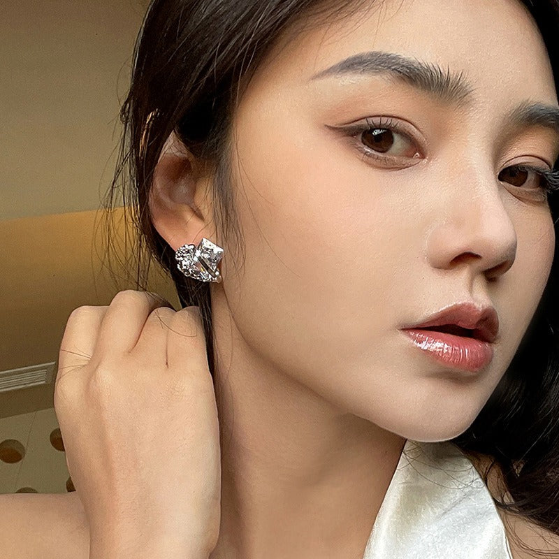 earrings with fashionable niche design earrings
