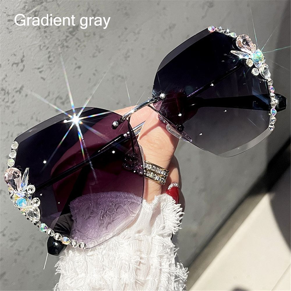 Vintage Rimless Rhinestone UV400 Sunglasses Fashion Brand Designer Sunglasses Retro Cutting Lens Gradient Sun Glass Female Shade