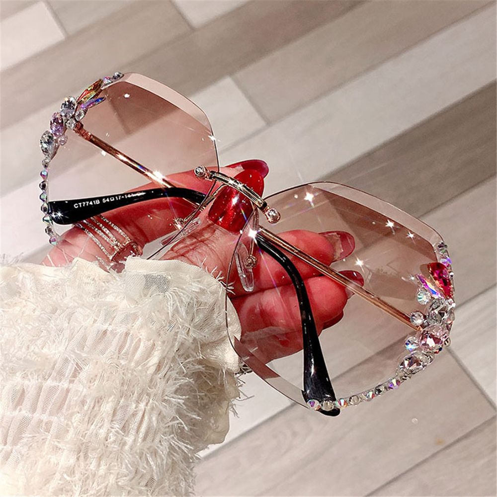 Vintage Rimless Rhinestone UV400 Sunglasses Fashion Brand Designer Sunglasses Retro Cutting Lens Gradient Sun Glass Female Shade